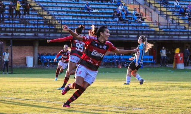 Flamengo engata 6ª vitória seguida no Brasileirão Feminino