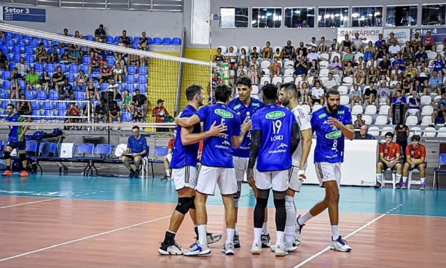 Sada Cruzeiro Despacha Blumenau E Finalista Do Sul Americano