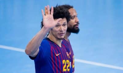 Thiagus Petrus, do Barcelona, errou na cobrança de pênaltis da semifinal da Champions League de handebol