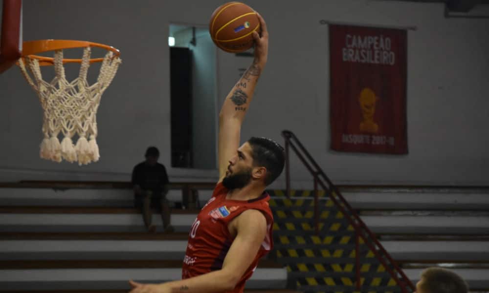 Base do São José Basketball estreia na LDB contra o Maringá