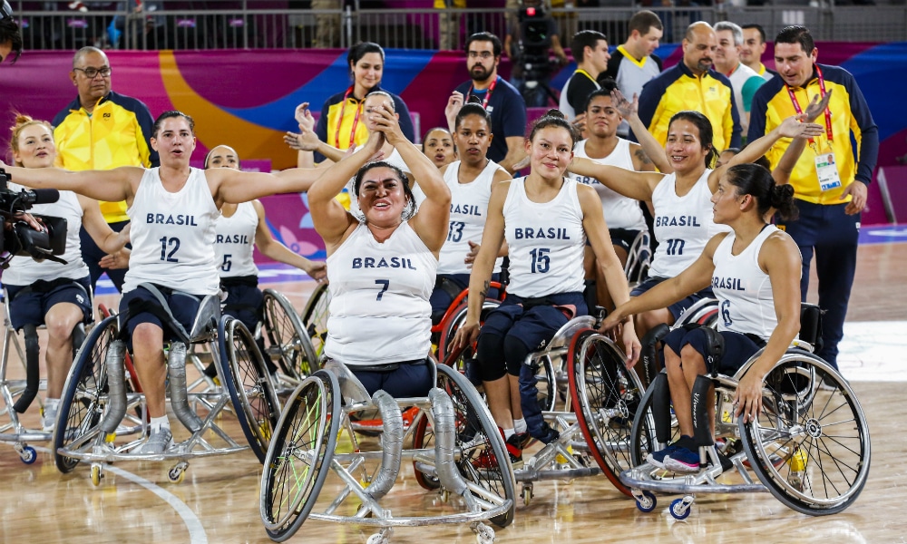 Brasil arrasa Argentina e conquista bronze no basquete CR