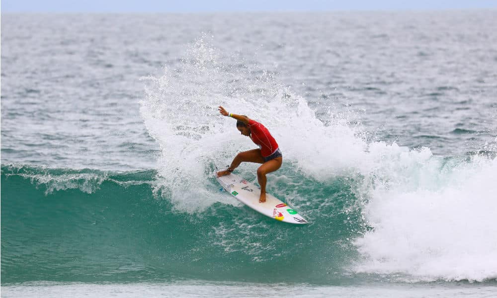 Taina Hinckel fica a um passo do bi sul-americano em Maresias - Foto WSL Daniel Smorigo