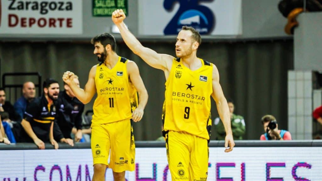 Marcelinho Huertas na vitória do Iberostar Tenerife pela Liga ACB sobre o Joventut Badalona na Espanha