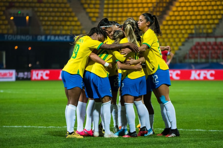 Seleção brasileira de futebol feminino sobe no ranking da Fifa
