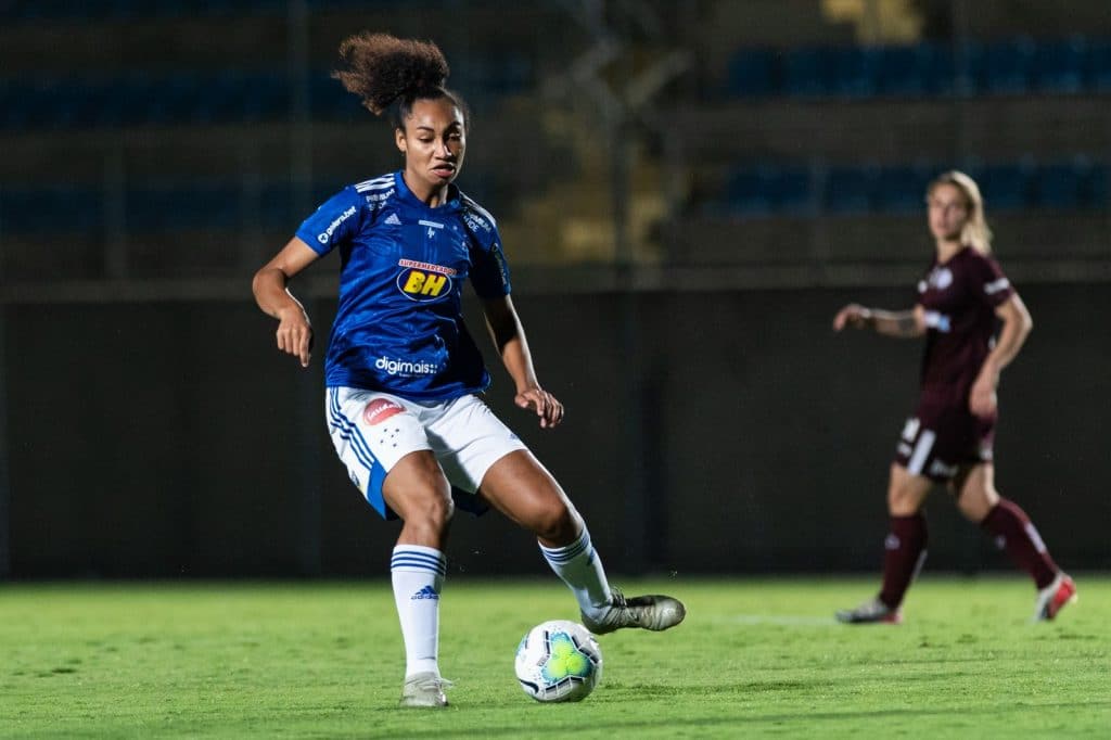 Cruzeiro vem de derrota para o Ferroviário na última rodada (Ao vivo: Internacional x Cruzeiro - Brasileiro Feminino)