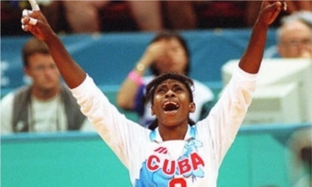 Quem é Mireya Luis, uma das maiores jogadoras de vôlei da história