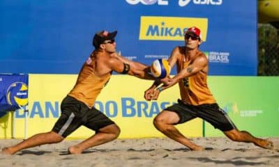 Após a fase eliminatória do Circuito Brasileiro Open de Vôlei de Praia, os atuais campeões André e George ficaram com a melhor campanha