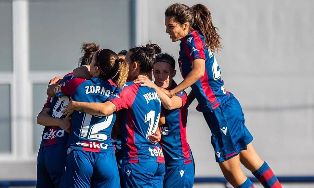 Levante vence com assistência da brasileira Jucinara