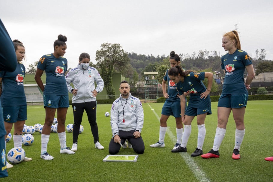 Equipo femenino brasileño