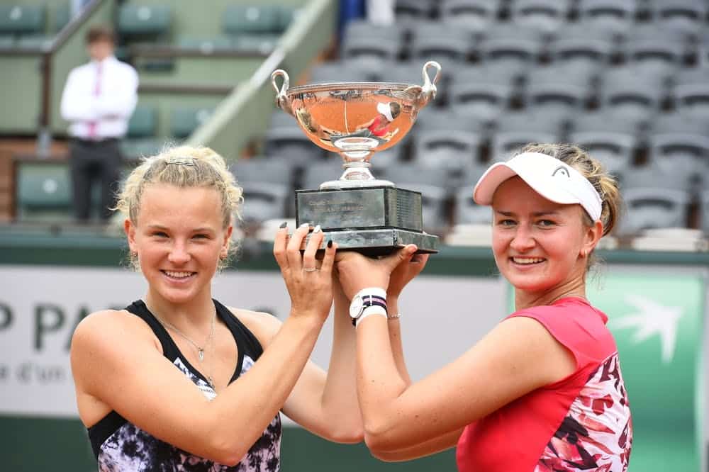 Barbora Krejcikova e Katerina Siniakova duplas femininas