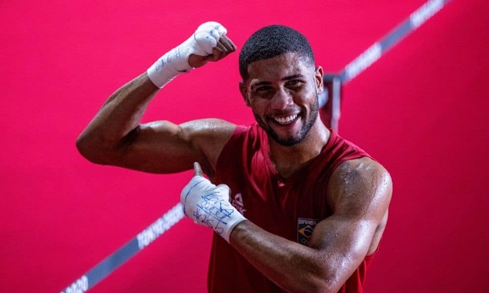 Hebert Conceição derrota russo e chega na final olímpica do boxe