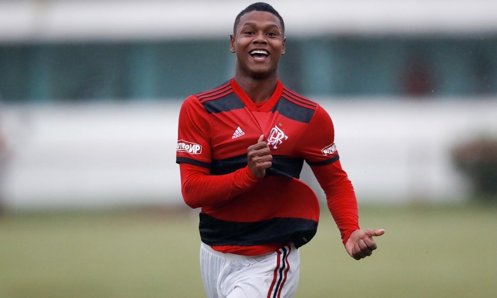 Flamengo líder Brasileiro sub-20