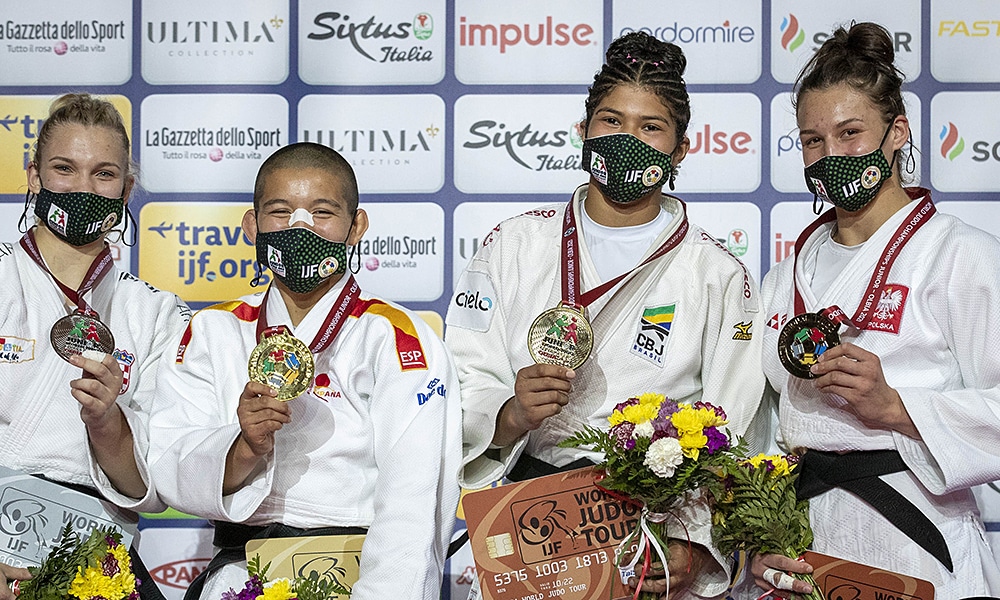 Luana Carvalho Mundial Júnior judô medalha