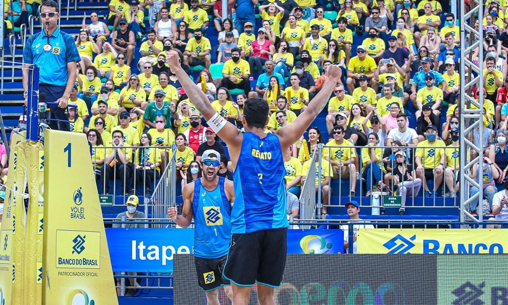 Dupla paraibana vence Evandro/Álvaro Filho e conquista a terceira etapa deles na temporada 2021 do Circuito Brasileiro de Vôlei de Praia Vitor Felipe e Renato