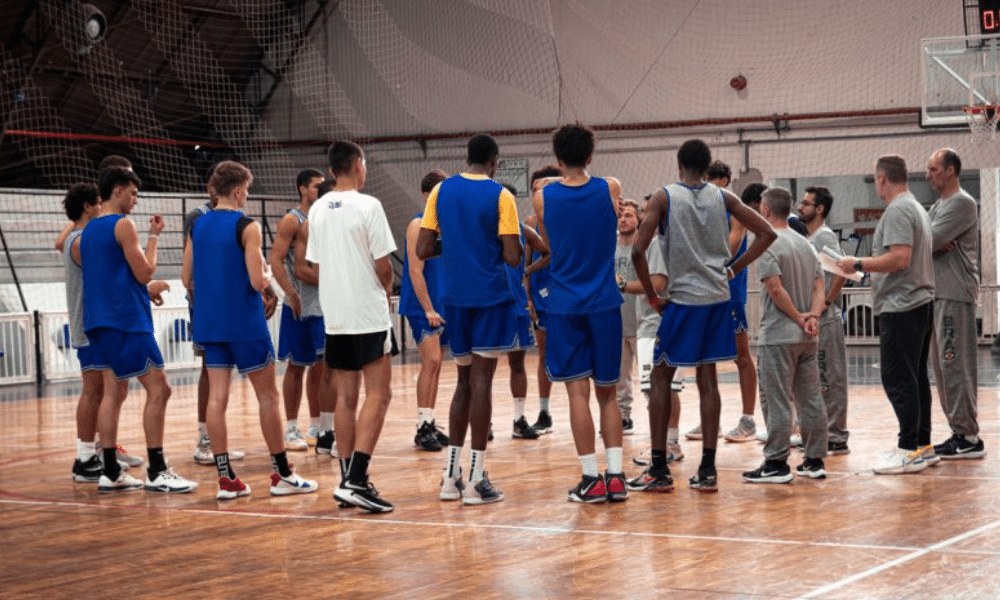 Seleção masculina de basquete vence Porto Rico e passa invicta