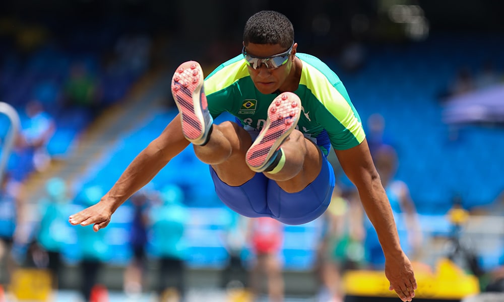 Gabriel Boza atletismo salto em distância mundial sub-20 de atletismo cáli colômbia