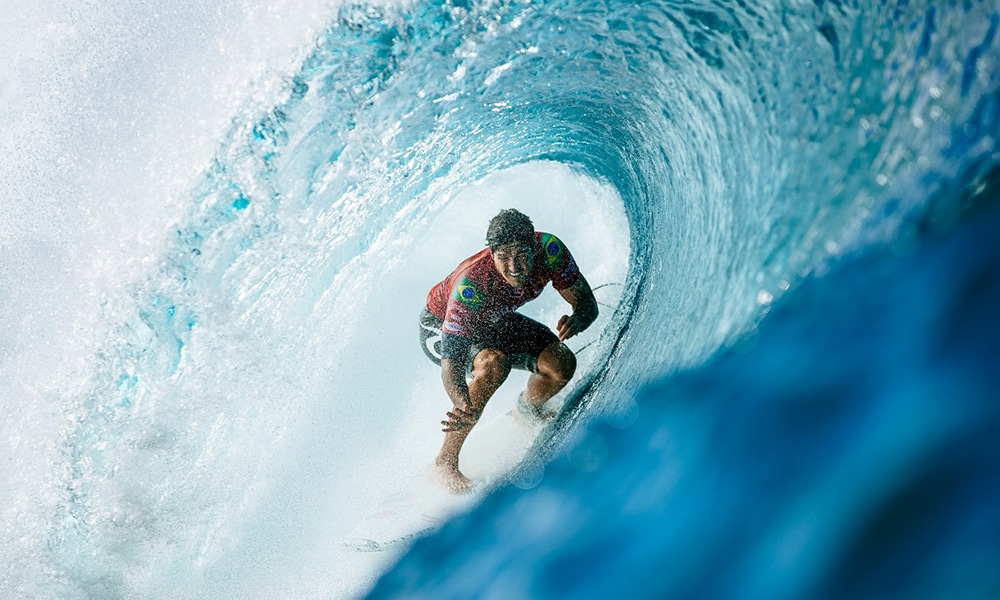 Gabriel Medina surfe Pipeline circuito mundial de surfe WSL