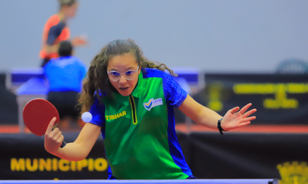 Beatriz Fiore e Laura Watanabe no WTT Youth Contender