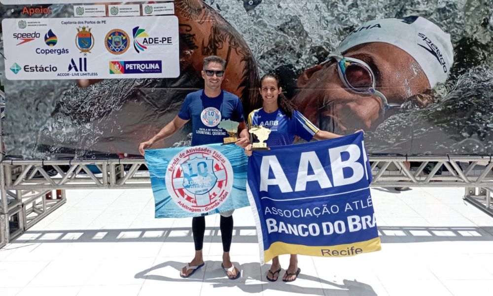 Gabriela Soriano e Jorge Libório no pódio da Copa Brasil de águas abertas