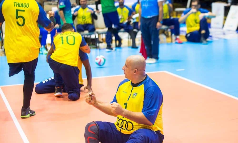 Gilberto Lourenço, o Giba, vibra em quadra (Divulgação/World ParaVolley)