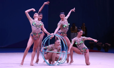 meninas do conjunto brasileiro durante apresentação dos cinco arcos na Copa do Mundo de ginástica rítmica