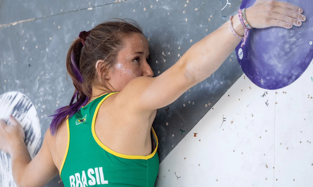 Anja Kohler durante escalada na Copa do Mundo de escalada esportiva. Mateus Bellotto e Richard Schwark