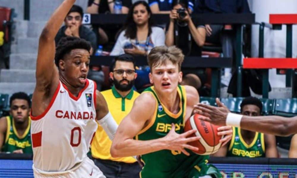 Amistoso entre Brasil e Canadá pela preparação para o Mundial Sub-19 de basquete (Divulgação/CBB)