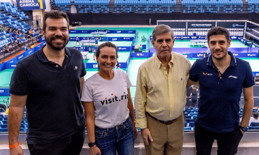 Representantes de uma possível candidatura do Brasil no Mundial de tênis de mesa