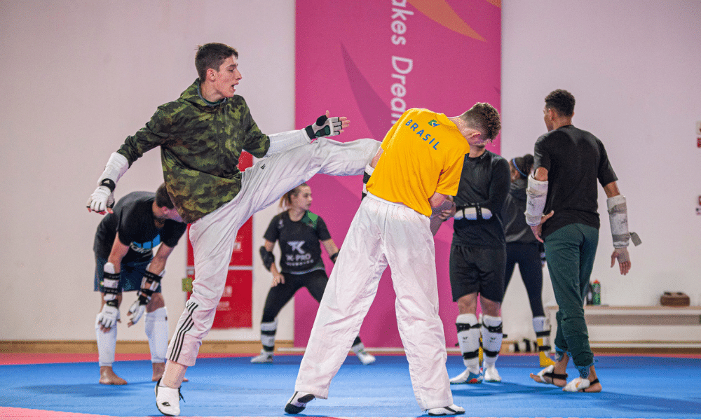 João Victor Diniz e Eduardo Baretta durante treinamento