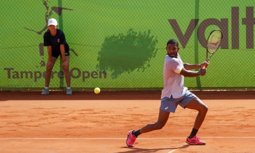 Reis vence em dois tiebreaks e desafia o cabeça 1 Garin - TenisBrasil