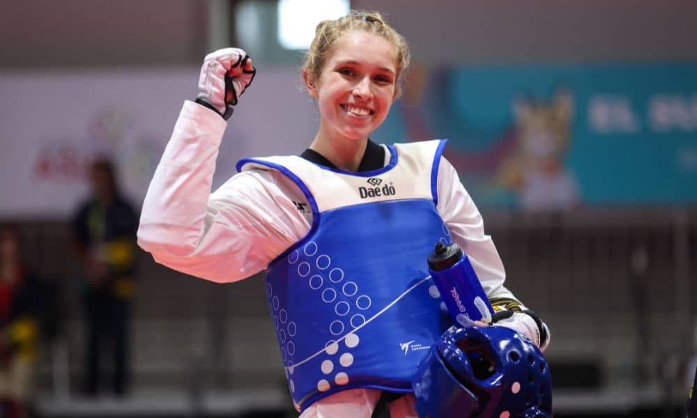 Sandy Macedo foi campeã do Aberto do Senegal de taekwondo