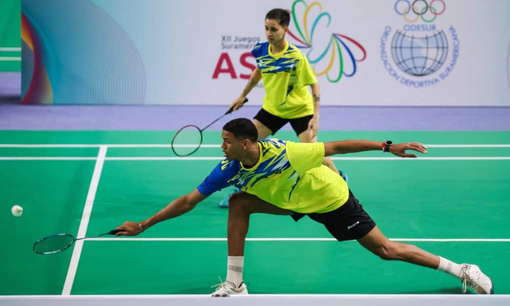 Davi Silva e Sania Lima avançaram às oitavas do Aberto do Canadá de badminton