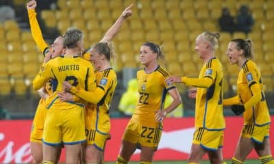 Jogadoras da Suécia comemoram gol na Copa do Mundo Feminina ao vivo