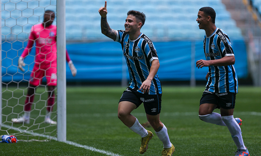 Copa do Brasil: em jogo eletrizante, Grêmio bate o Bahia nos