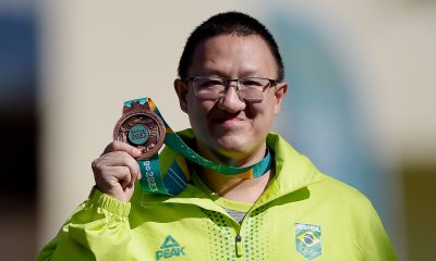 Felipe Wu atira nos Jogos Pan-Americanos Santiago-2023 medalha de bronze