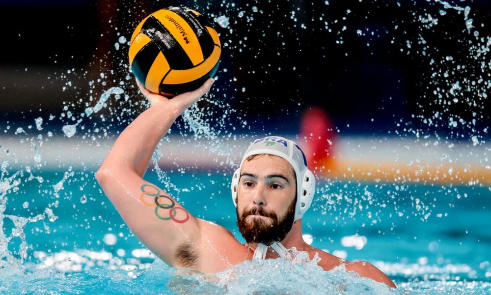 Seleção brasileira de polo aquático masculino irá brigar pela vaga nas Olimpíadas de Paris-2024 no Mundial (Miriam Jeske/COB)