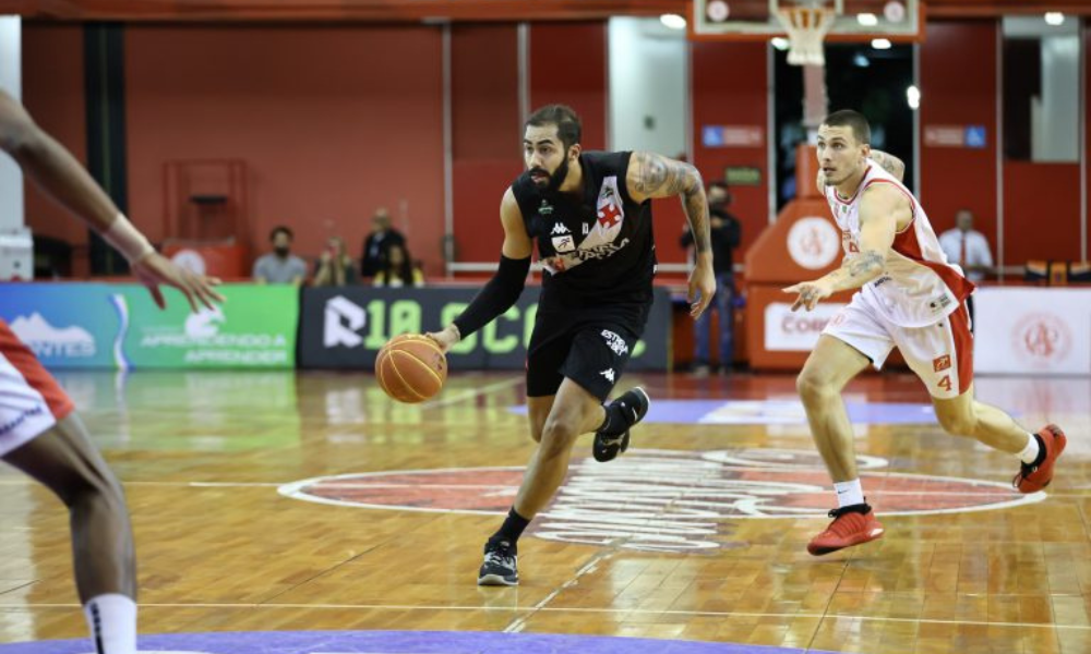 São Paulo Basquete vence fora de casa, e chega a 10 vitórias pelo NBB