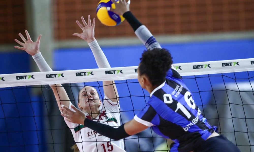 Confronto entre Pinheiros e Fluminense, válido pela Superliga Feminina (Wagner Carmo/ECP)