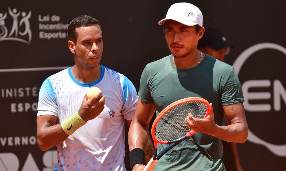 Brasileiros Daniel Dutra Silva e Pedro Sakamoto em ação no Challenger de Piracicaba (João Pires/Instituto Sports)