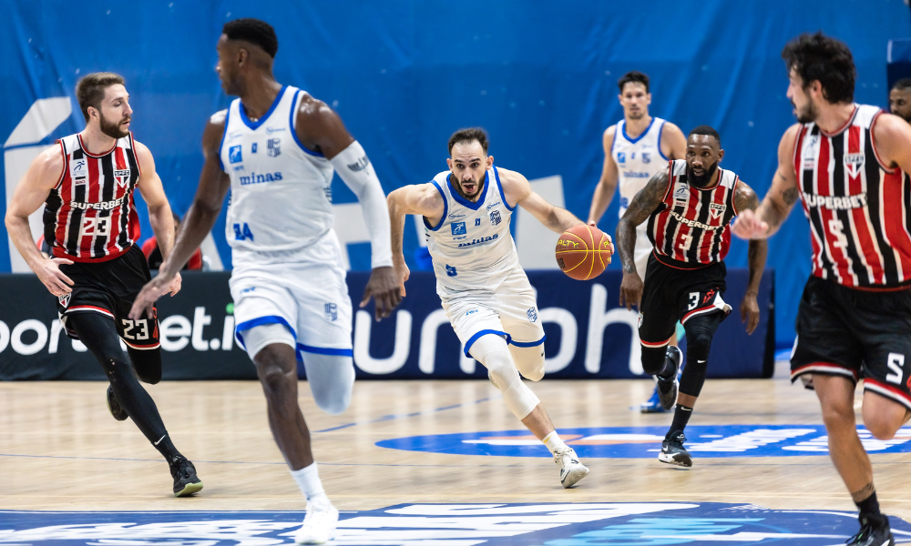 Confronto entre Minas e São Paulo, válido pelas quartas de final do NBB (Hedgard Moraes/MTC)