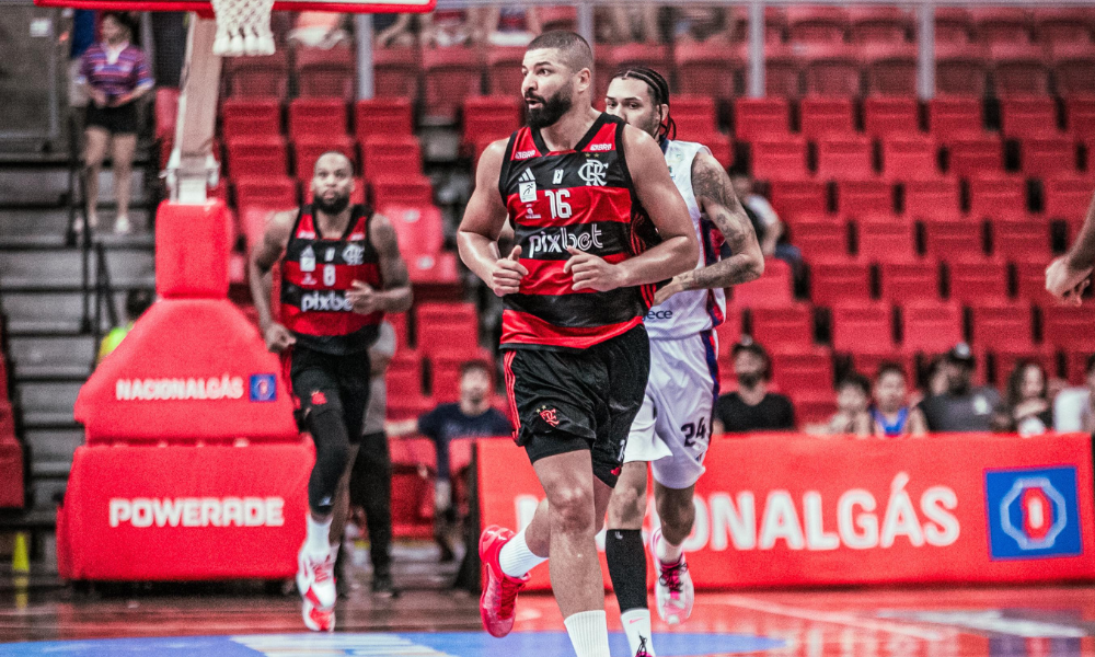 Olivinha em ação pelo Flamengo contra o Fortaleza, nas quartas da LBF (João Moura/FBC)