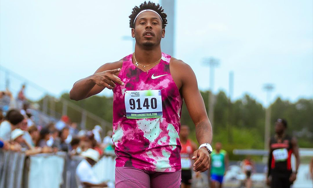 Paulo André na foto em que foi anunciado no GP Brasil de atletismo