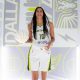 Stephanie Soares com a camisa do Dallas Wings, time da WNBA