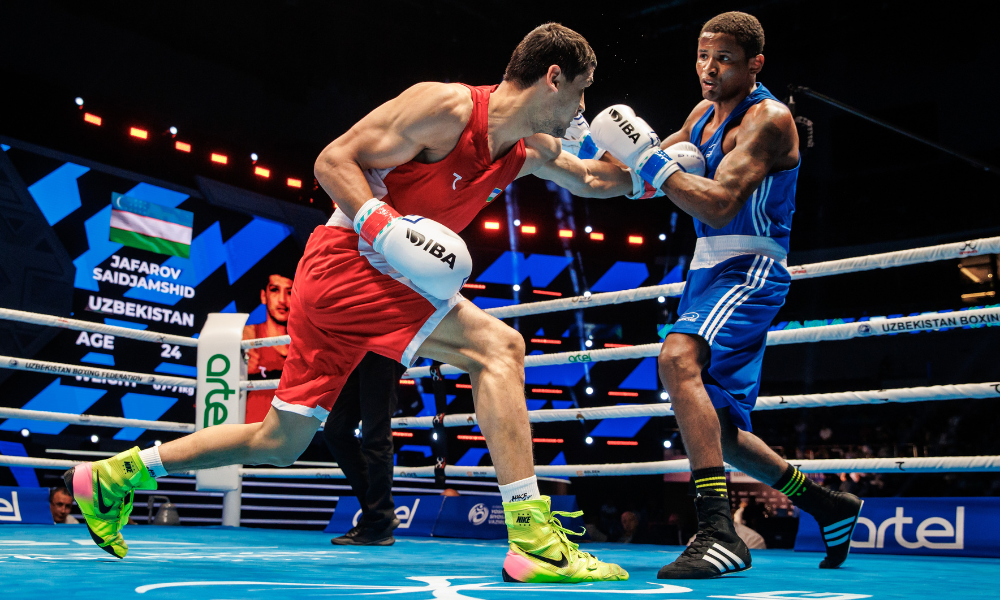 Wanderson de Oliveira, o Shuga, em ação no Pré-Olímpico Final de boxe