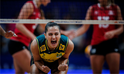 Julia Kudiess durante partida da VNL; ela sofreu lesão e não estará em Paris