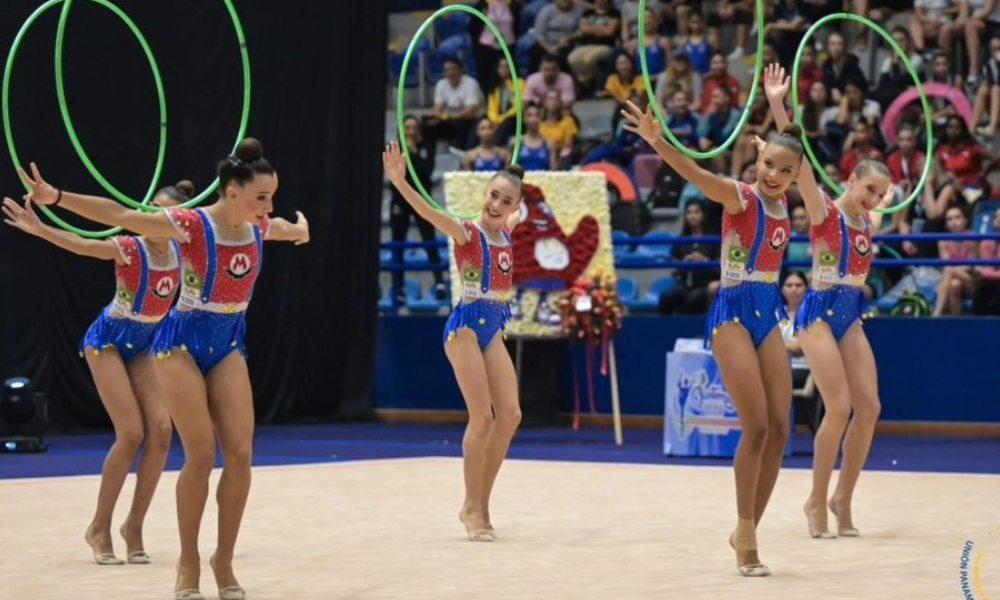 Conjunto juvenil do Brasil no Campeonato Pan-Americano de ginástica rítmica