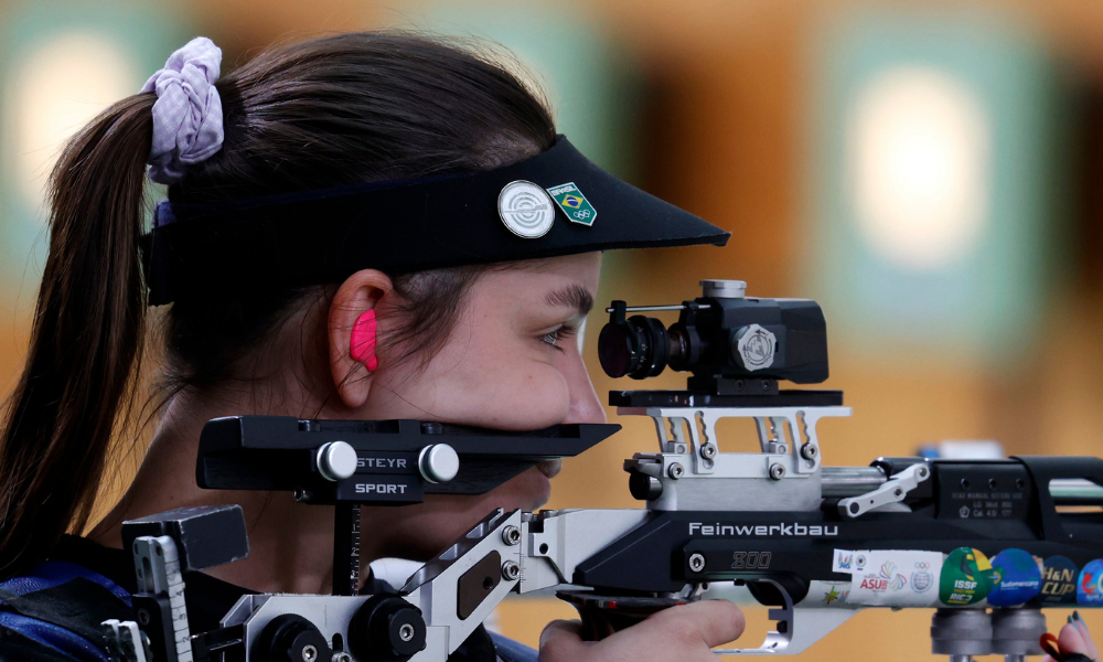 Geovana Meyer em ação na carabina 3 posições da Copa do Mundo de tiro esportivo em Munique