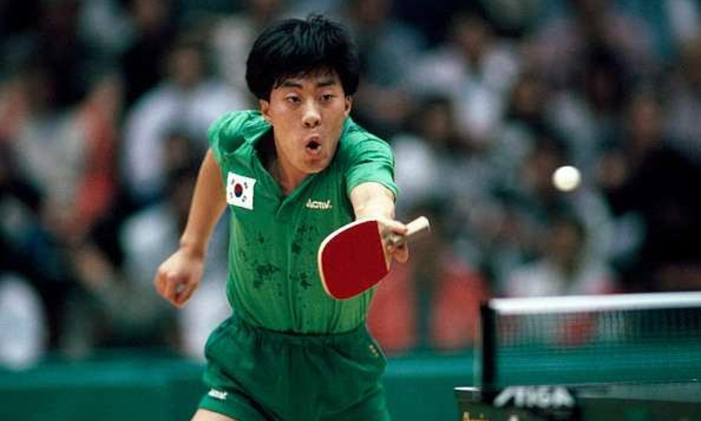 Yoo Namkyu, primeiro campeão olímpico no tênis de mesa, em Seul-1988 (individual masculino).