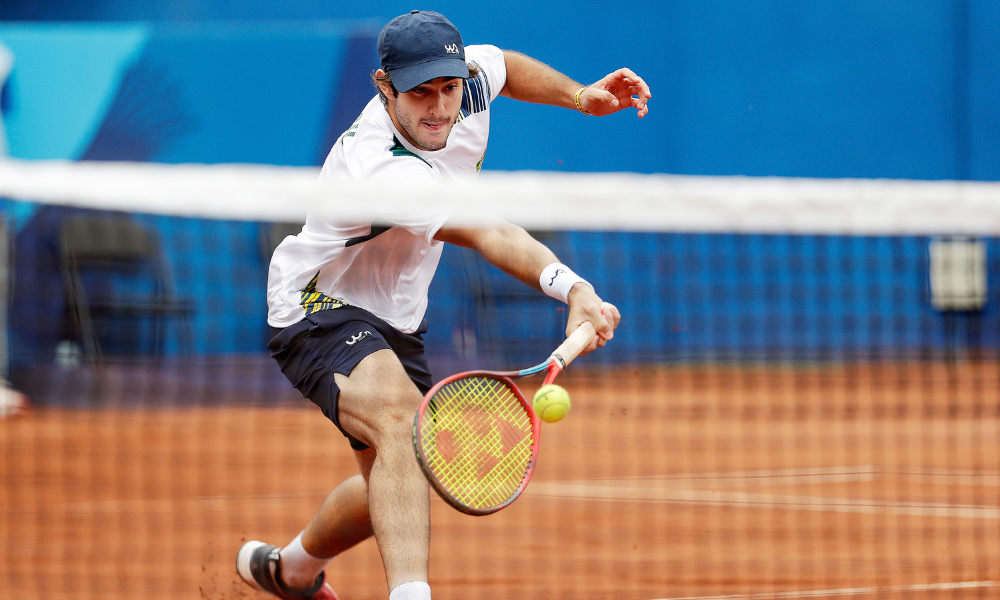 Gustavo Heide em ação no ATP 250 de Gstaad