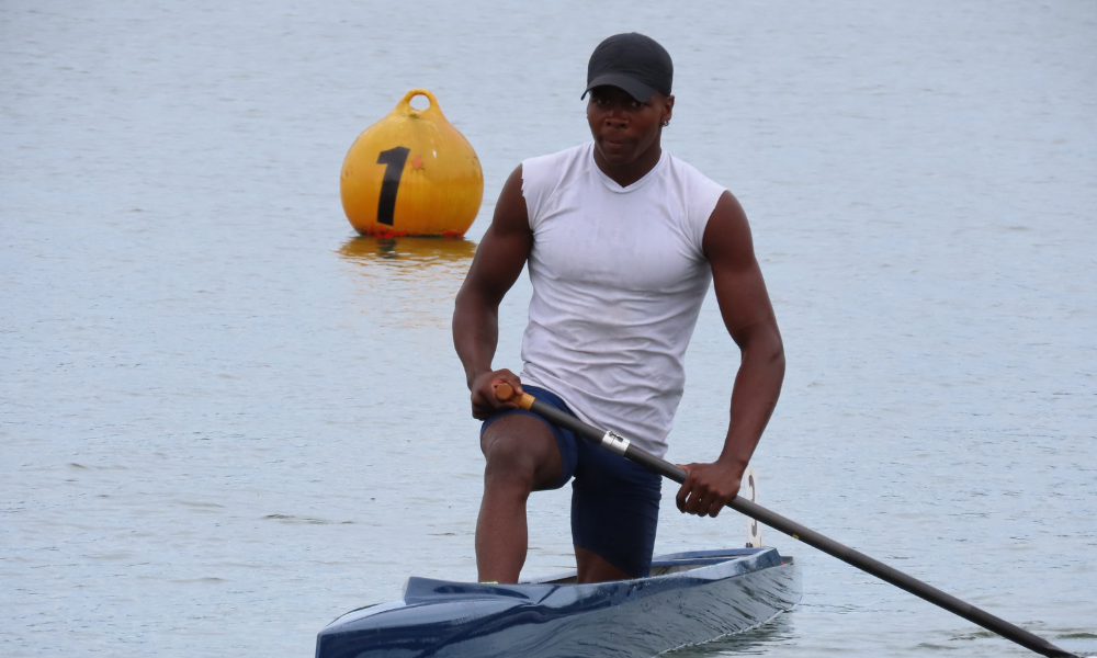 Mateus Nunes em ação no Mundial Júnior e Sub-23 de canoagem velocidade